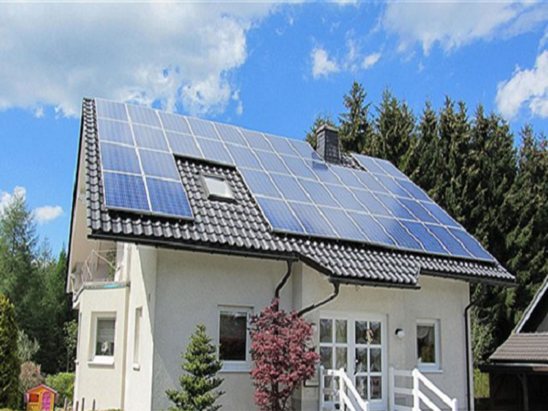 الزام نصب سیستم‌های خورشیدی بر سقف خانه‌ها در آلمان