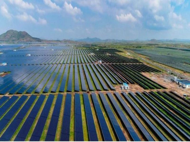 احداث نیروگاه ۲۰۰۰ مگاواتی خورشیدی در هند